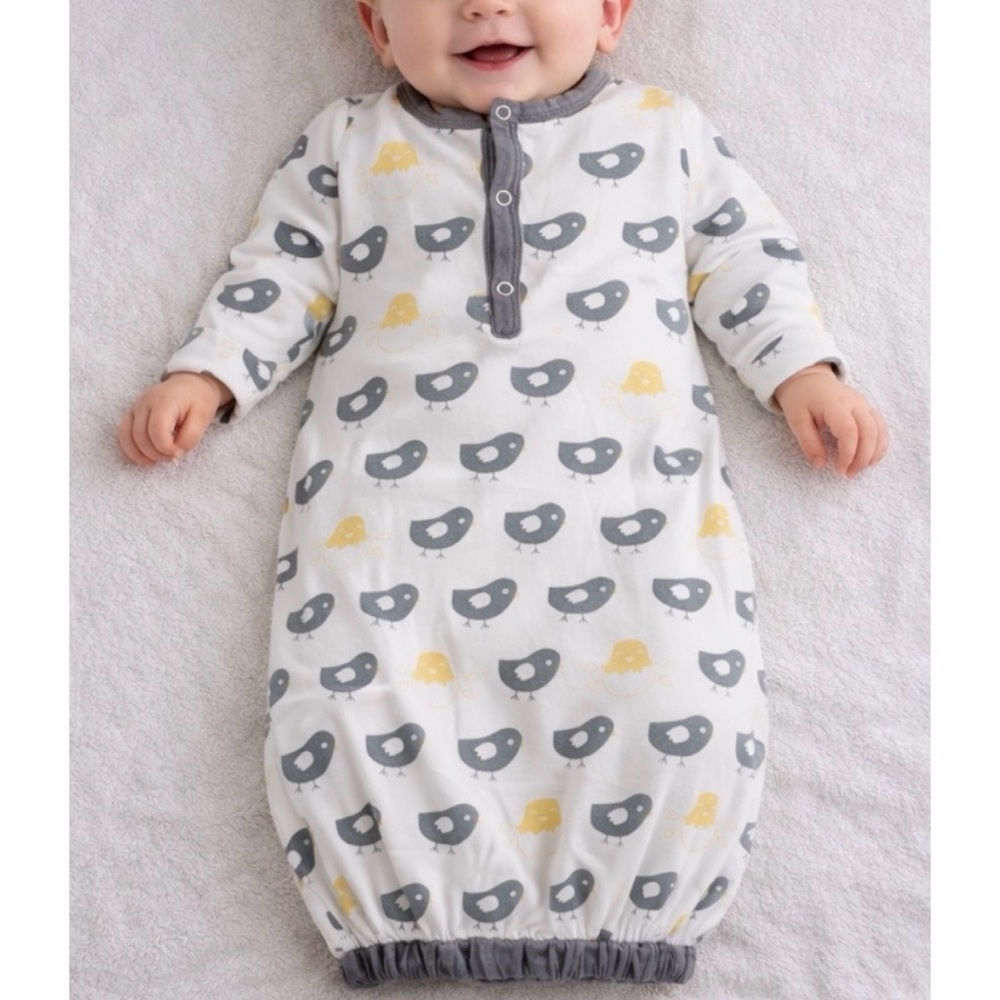 MONICA & ANDY • White/Grey/Yellow Baby Chick Print Sleeper Gown, 3-6M